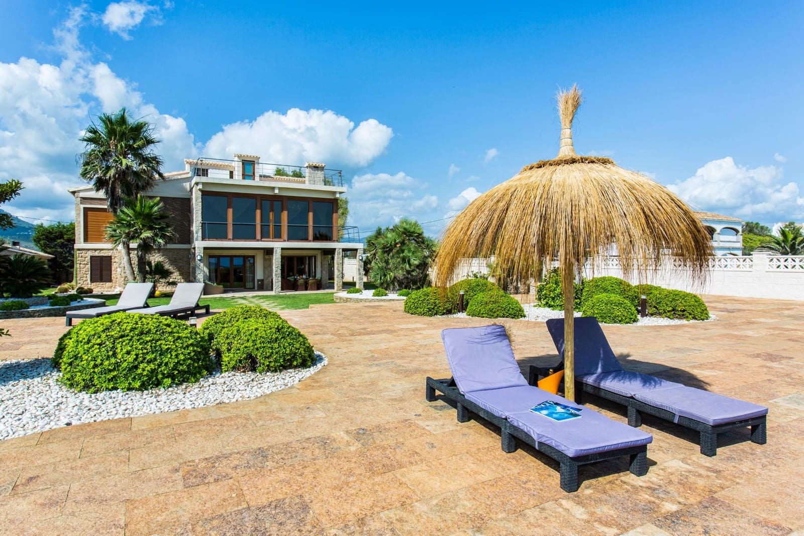 5 bedroom Villa for sale in Denia with pool garage - € 2,000,000 (Ref: 9450396)