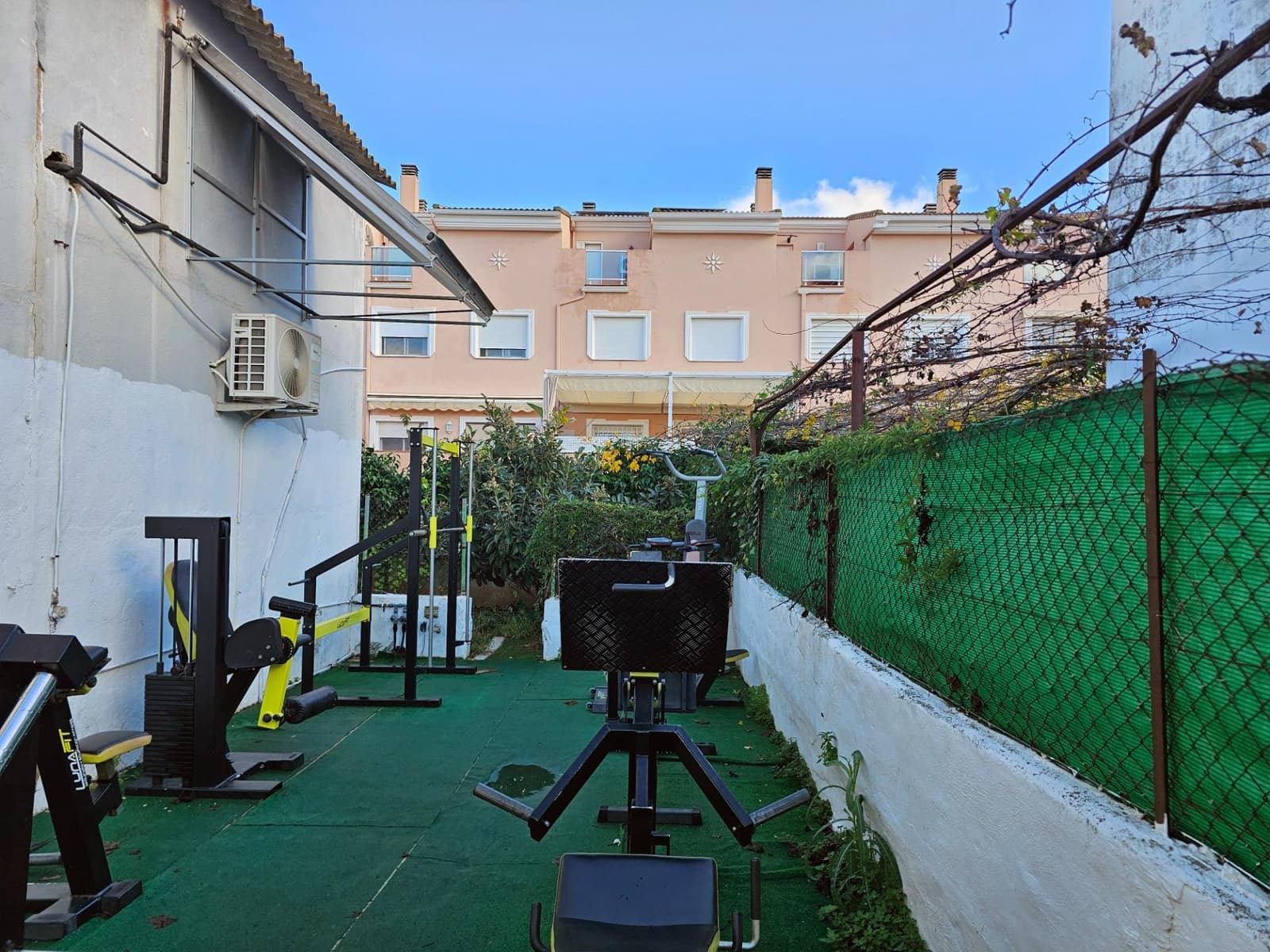 Negocio en Dénia en alquiler - 8.000 € (Ref: 9468572)