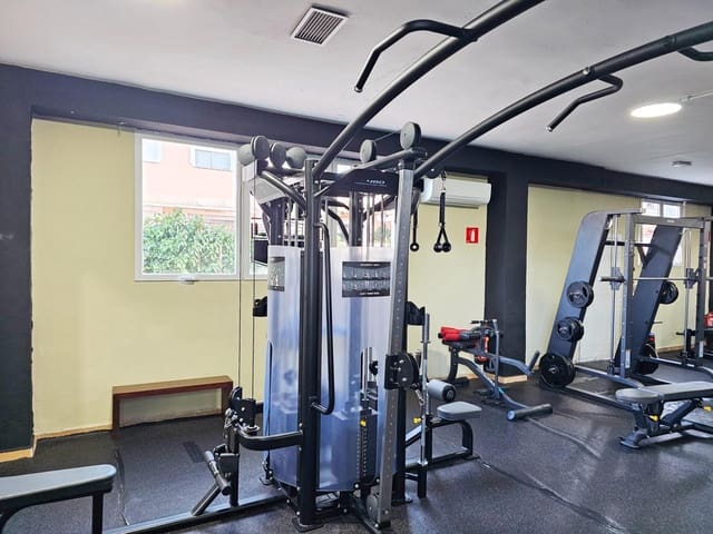 Virksomhed til leje i El Montgó, Dénia - € 8.000 (Ref: 9468572)