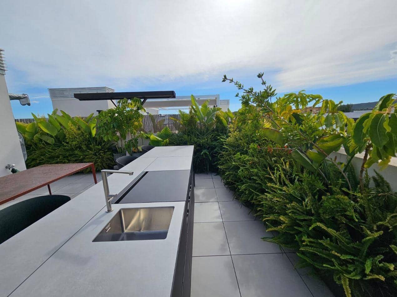 3 makuuhuone Kattohuoneisto vuokrattavana paikassa Javea / Xabia mukana uima-altaan 
autotalli - 4 500 € (Ref: 9482119)