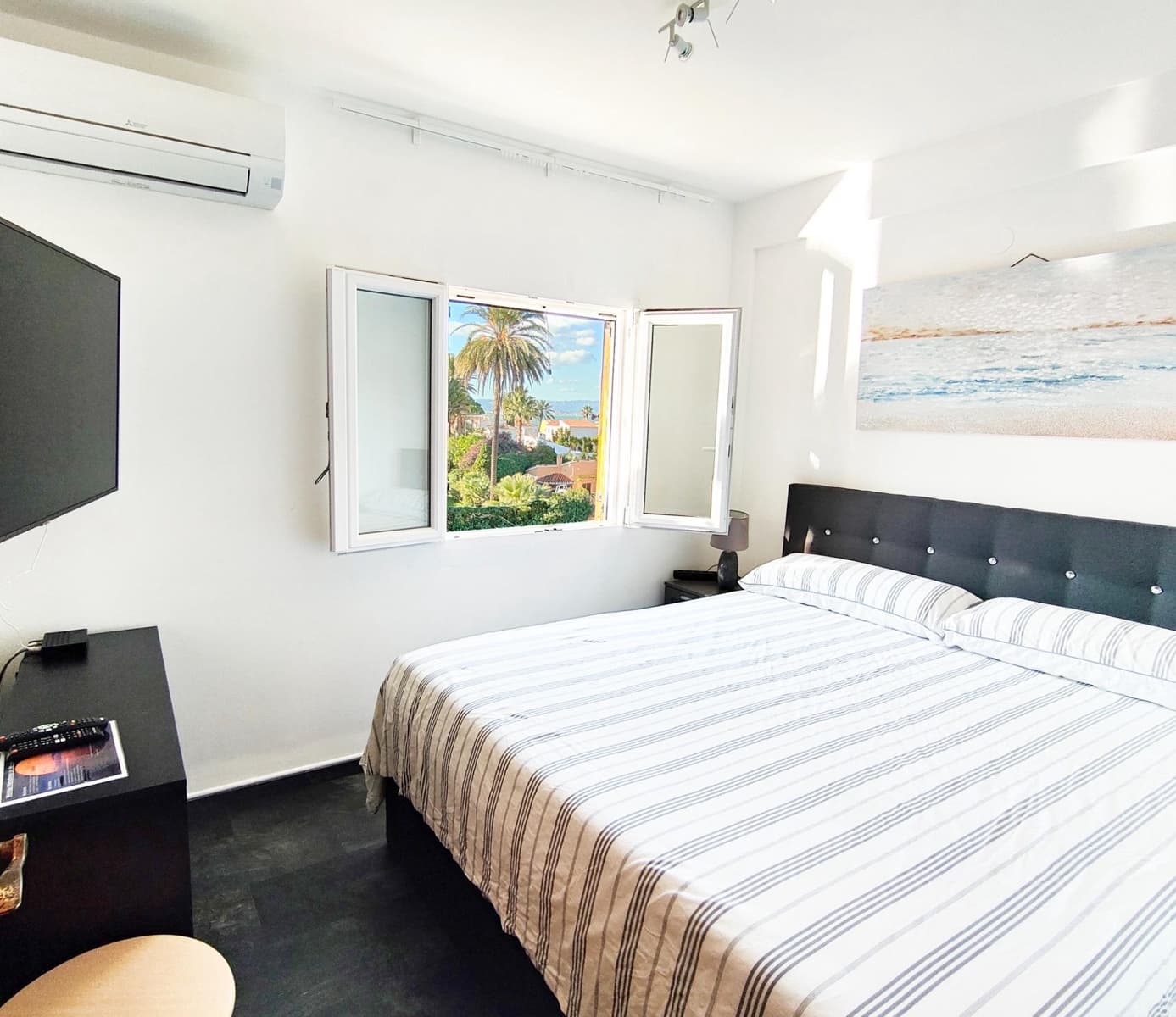 2 bedroom Terraced Villa for sale in Denia with pool - € 315,000 (Ref: 9485321)