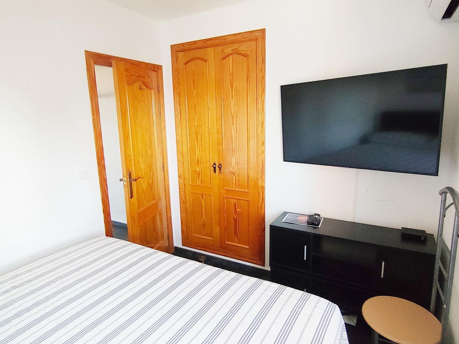 2 bedroom Terraced Villa for sale in Denia with pool - € 315,000 (Ref: 9485321)