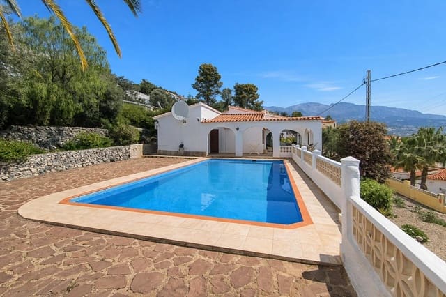 4 sovrum Villa till salu i Orba med pool garage - 460 000 € (Ref: 9509126)