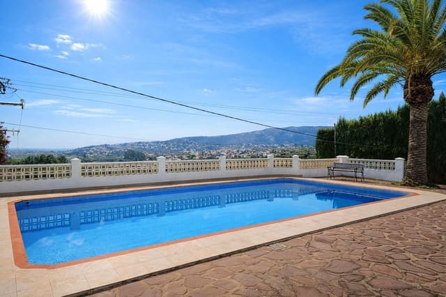 4 chambre Villa/Maison à vendre à Orba avec piscine garage - 460 000 € (Ref: 9509126)