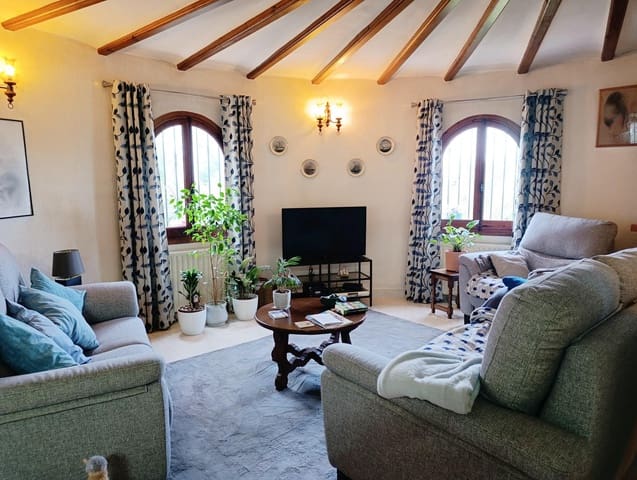 4 chambre Villa/Maison à vendre à Orba avec piscine garage - 460 000 € (Ref: 9509126)