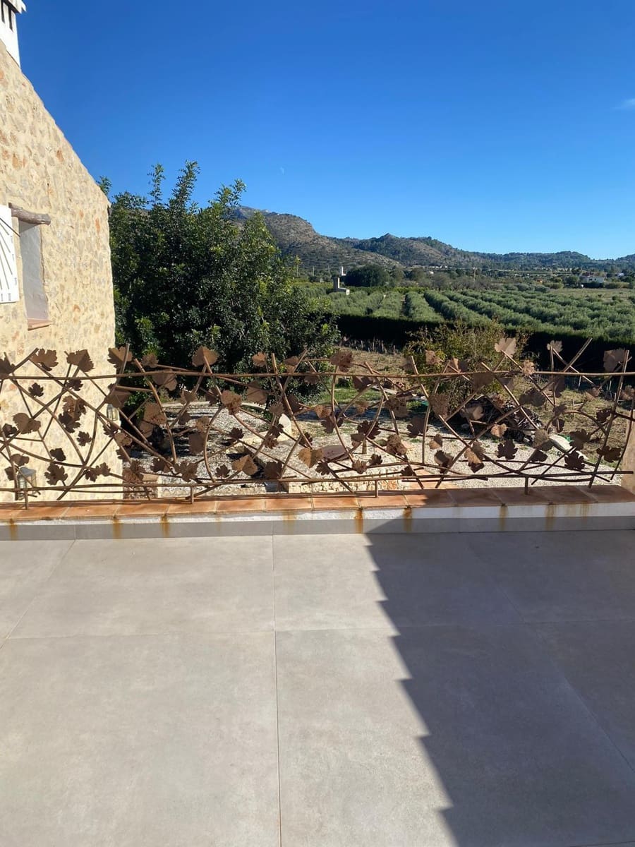 Chalet de 6 habitaciones en Dénia en alquiler con piscina - 4.250 € (Ref: 9530922)