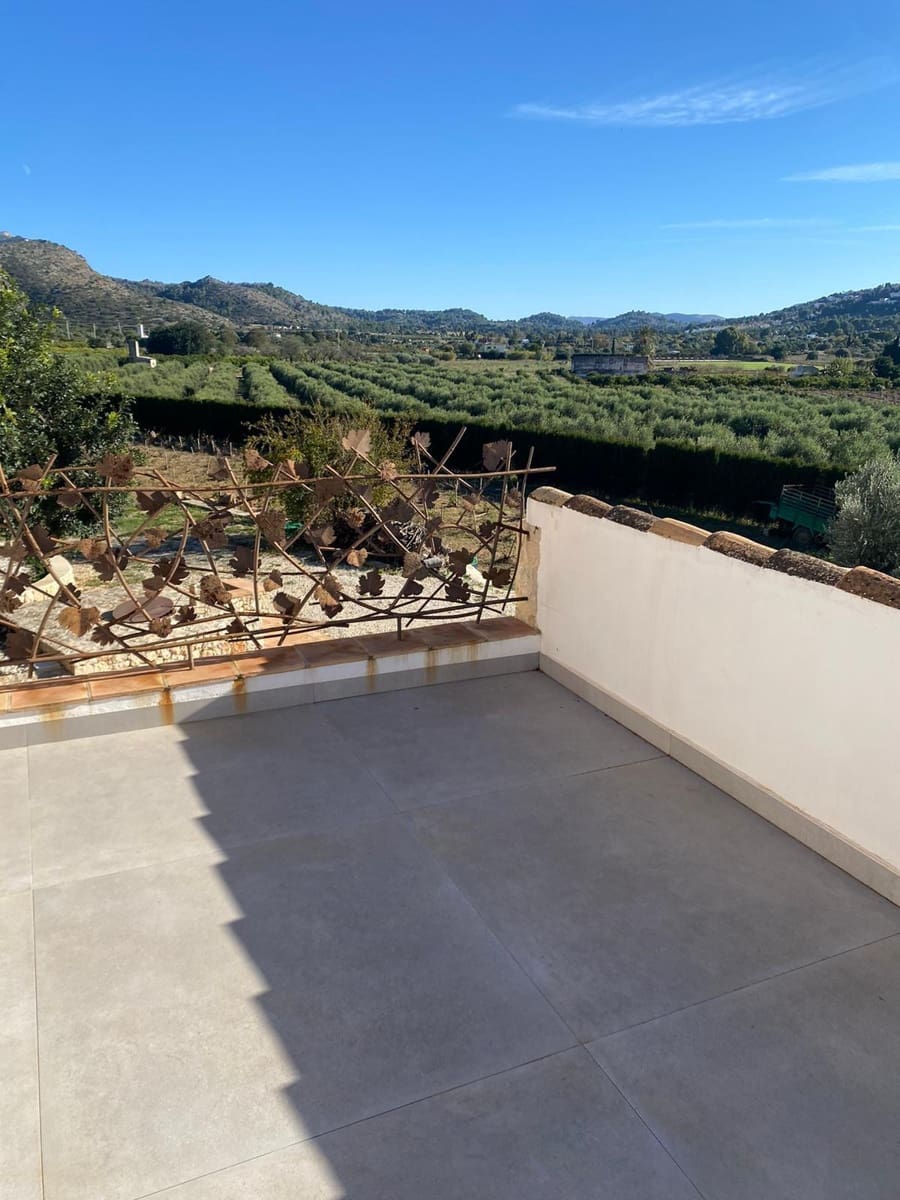 6 bedroom Villa for rent in Denia with pool - € 4,250 (Ref: 9530922)