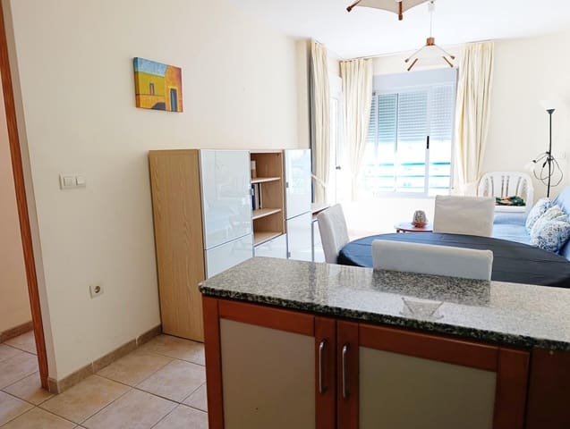 Apartamento de 2 habitaciones en Oliva en alquiler con piscina garaje - 700 € (Ref: 9562041)