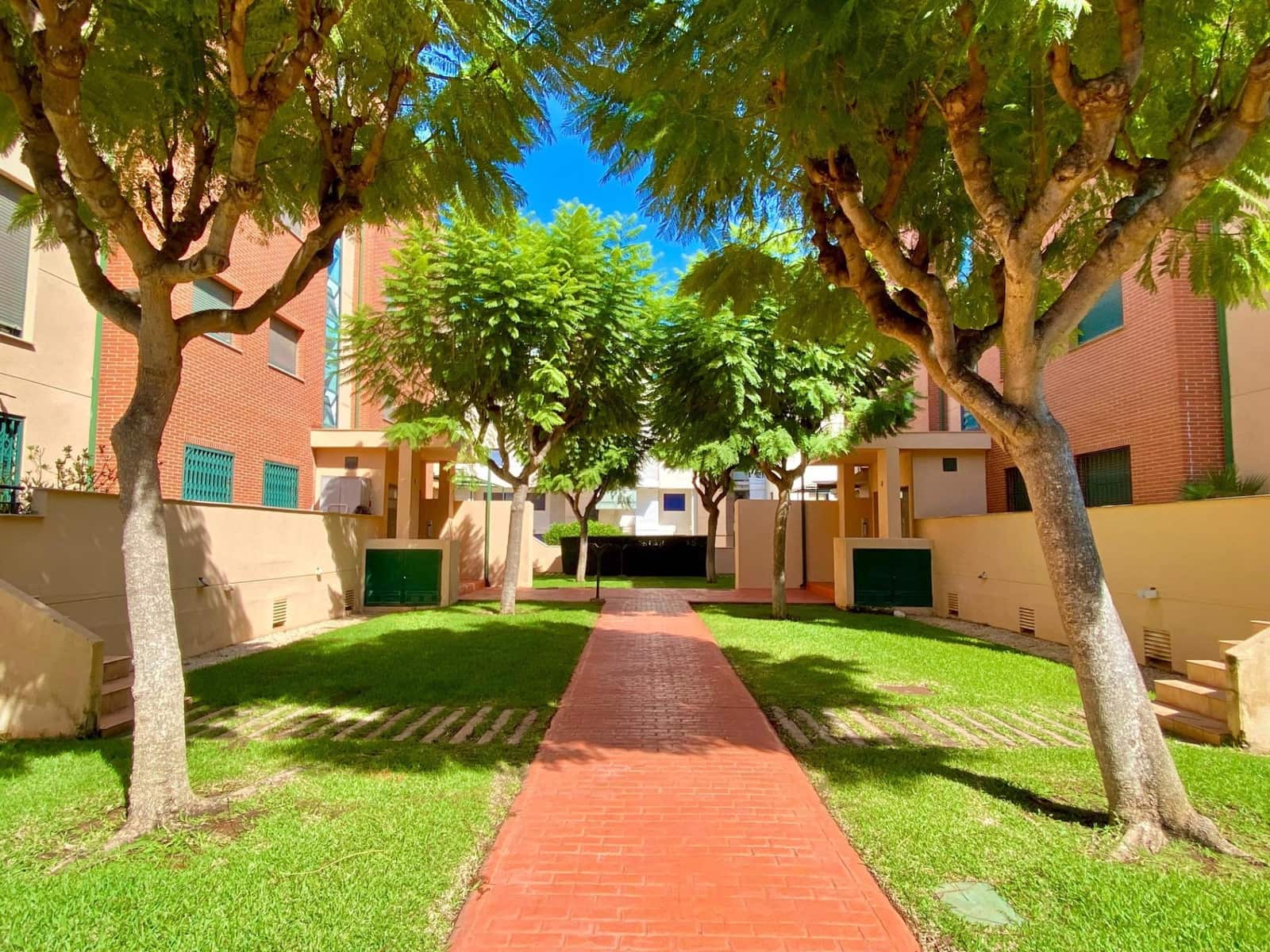 2 slaapkamer Appartement te koop in Denia met zwembad garage - € 449.500 (Ref: 9565394)