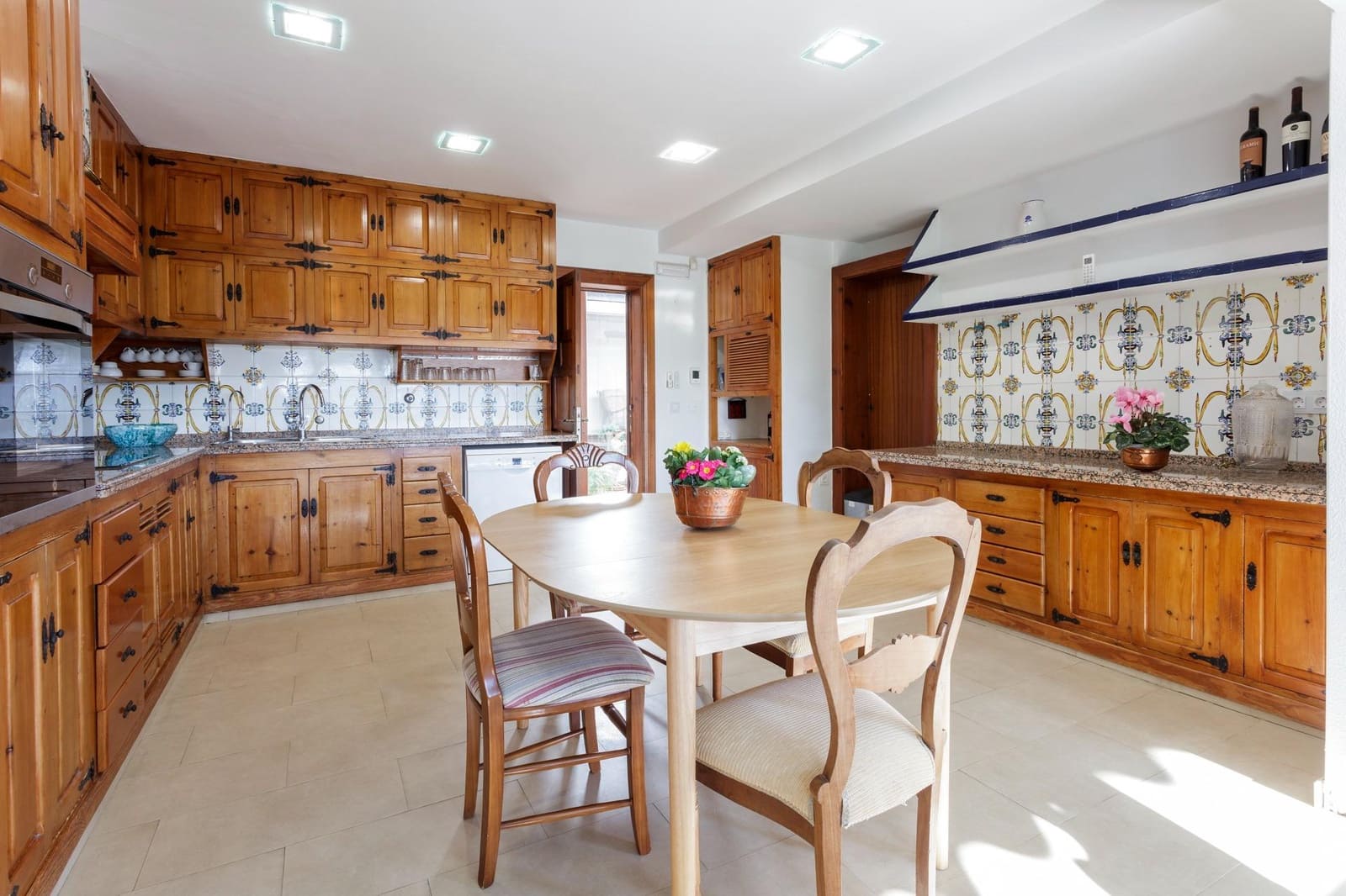 5 makuuhuone Huvila vuokrattavana paikassa Beniarjo mukana uima-altaan 
autotalli - 4 000 € (Ref: 9574772)