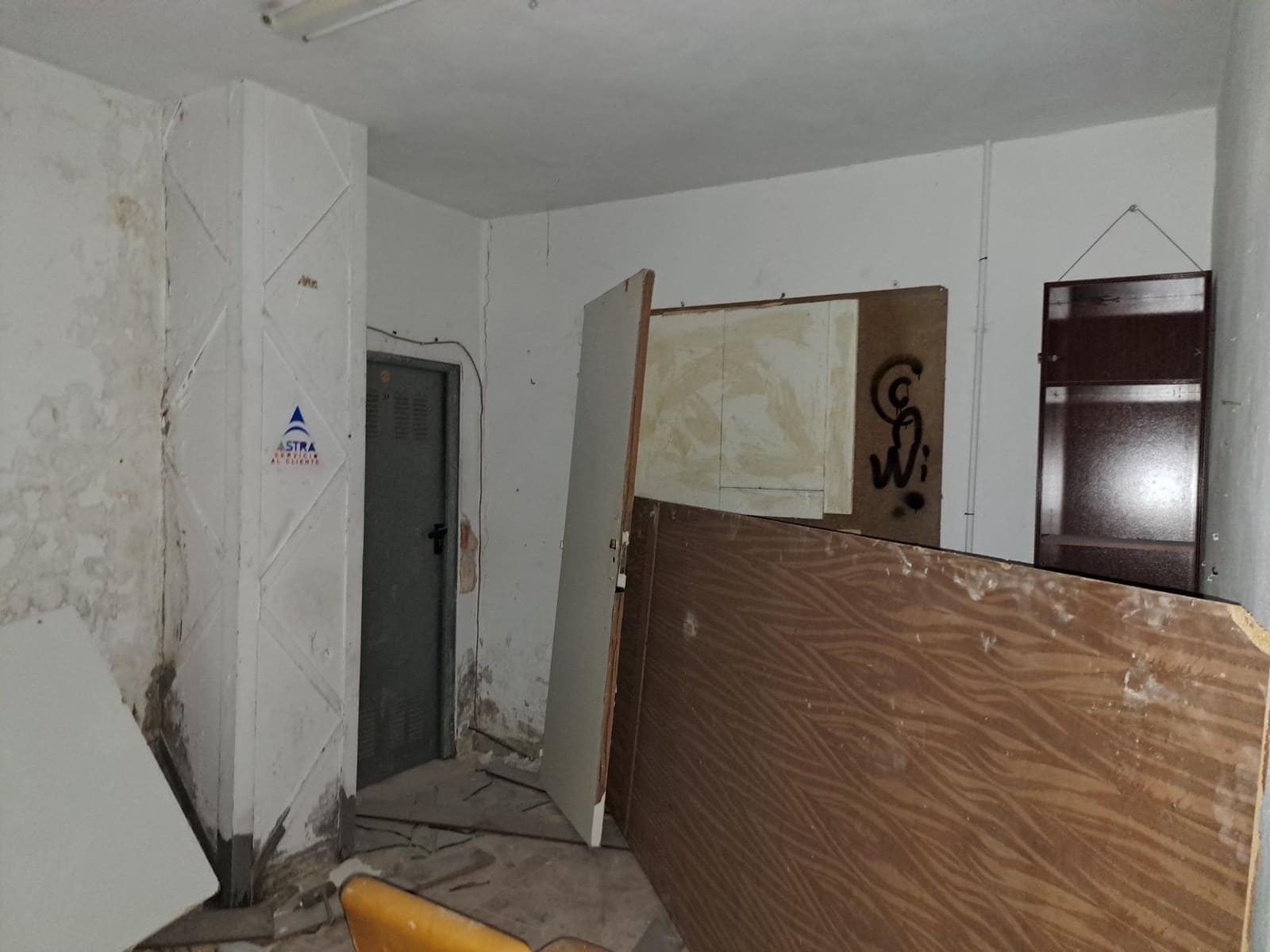 Commercial for sale in Denia - € 310,000 (Ref: 9574773)