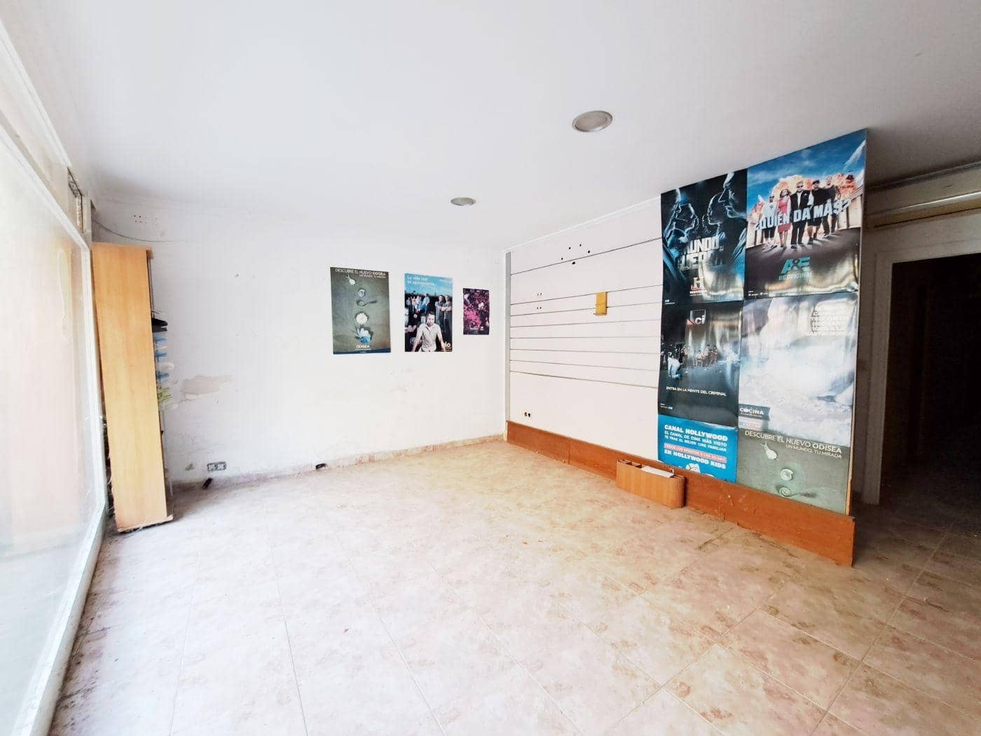 Commercial for sale in Denia - € 310,000 (Ref: 9574773)