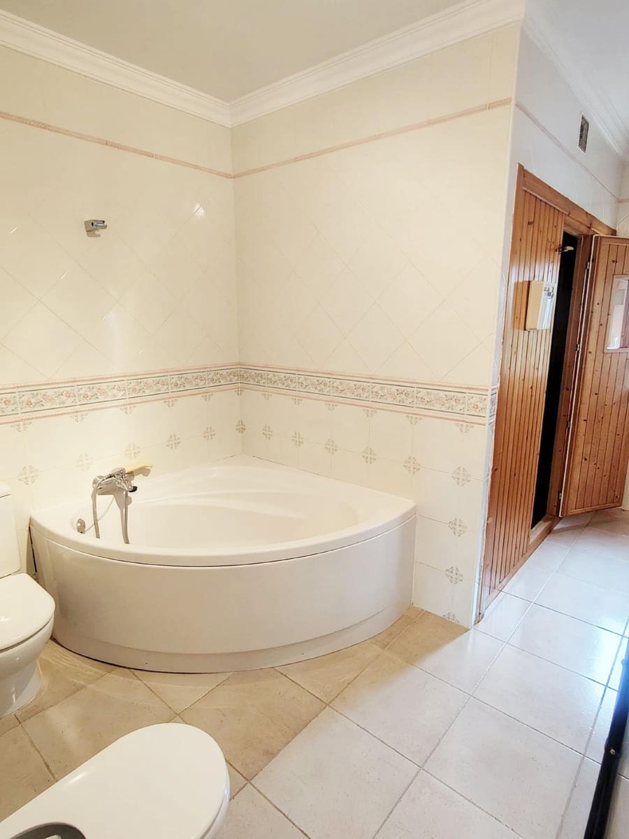 6 sovrum Villa till salu i La Sella med garage - 965 000 € (Ref: 9591505)