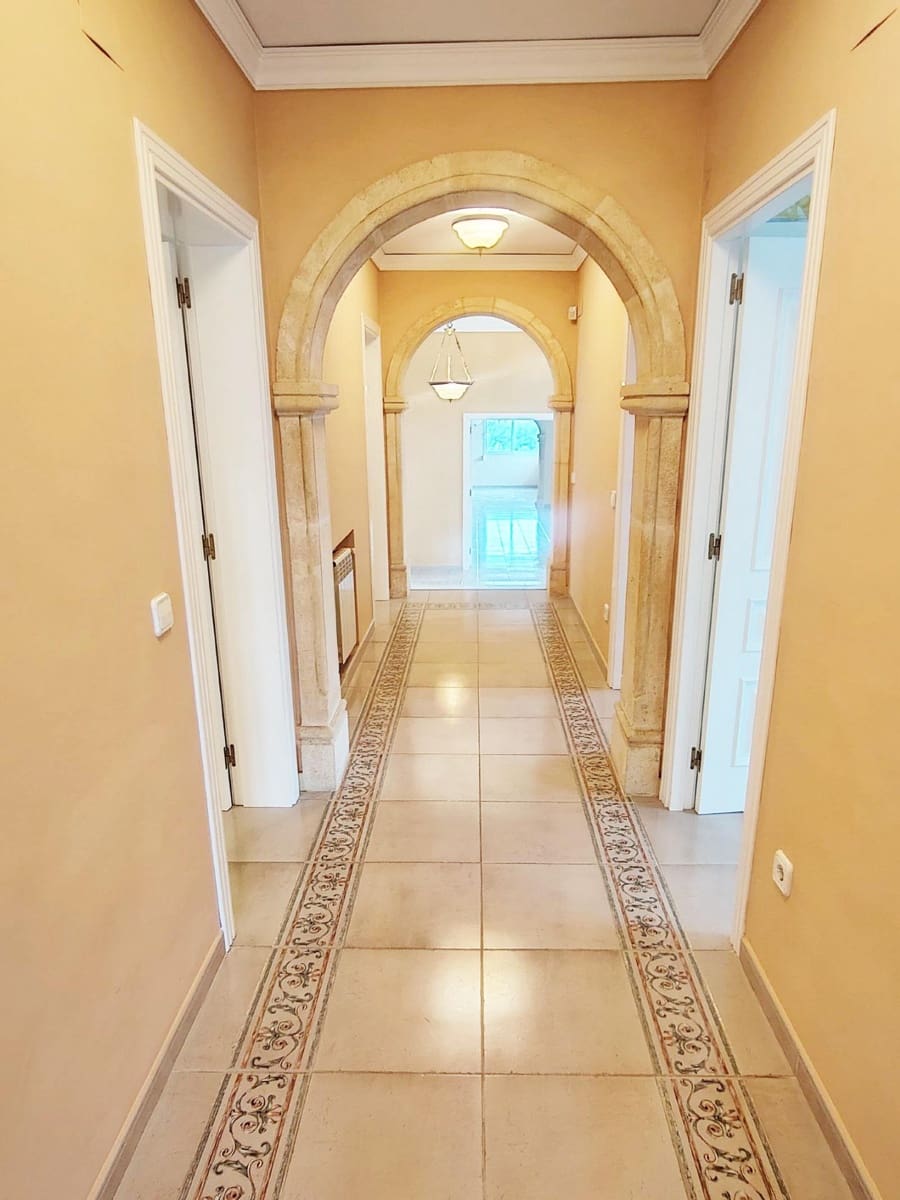 6 bedroom Villa for sale in La Sella with garage - € 899,000 (Ref: 9591505)