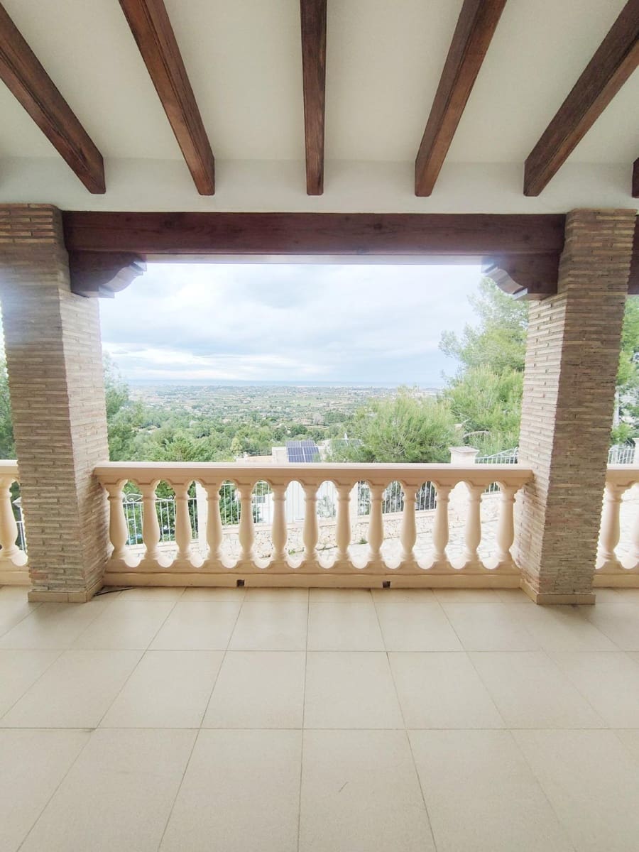 6 bedroom Villa for sale in La Sella with garage - € 899,000 (Ref: 9591505)