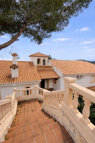 6 soverom Villa til salgs i La Sella med garasje - € 899 000 (Ref: 9591505)