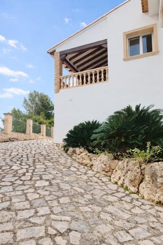 6 soverom Villa til salgs i La Sella med garasje - € 899 000 (Ref: 9591505)