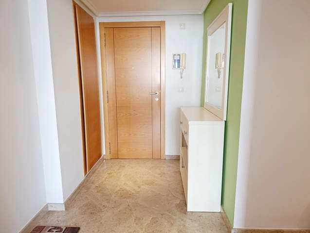3 soveværelse Penthouse til leje i El Puerto, Dénia - € 1.300 (Ref: 9605159)