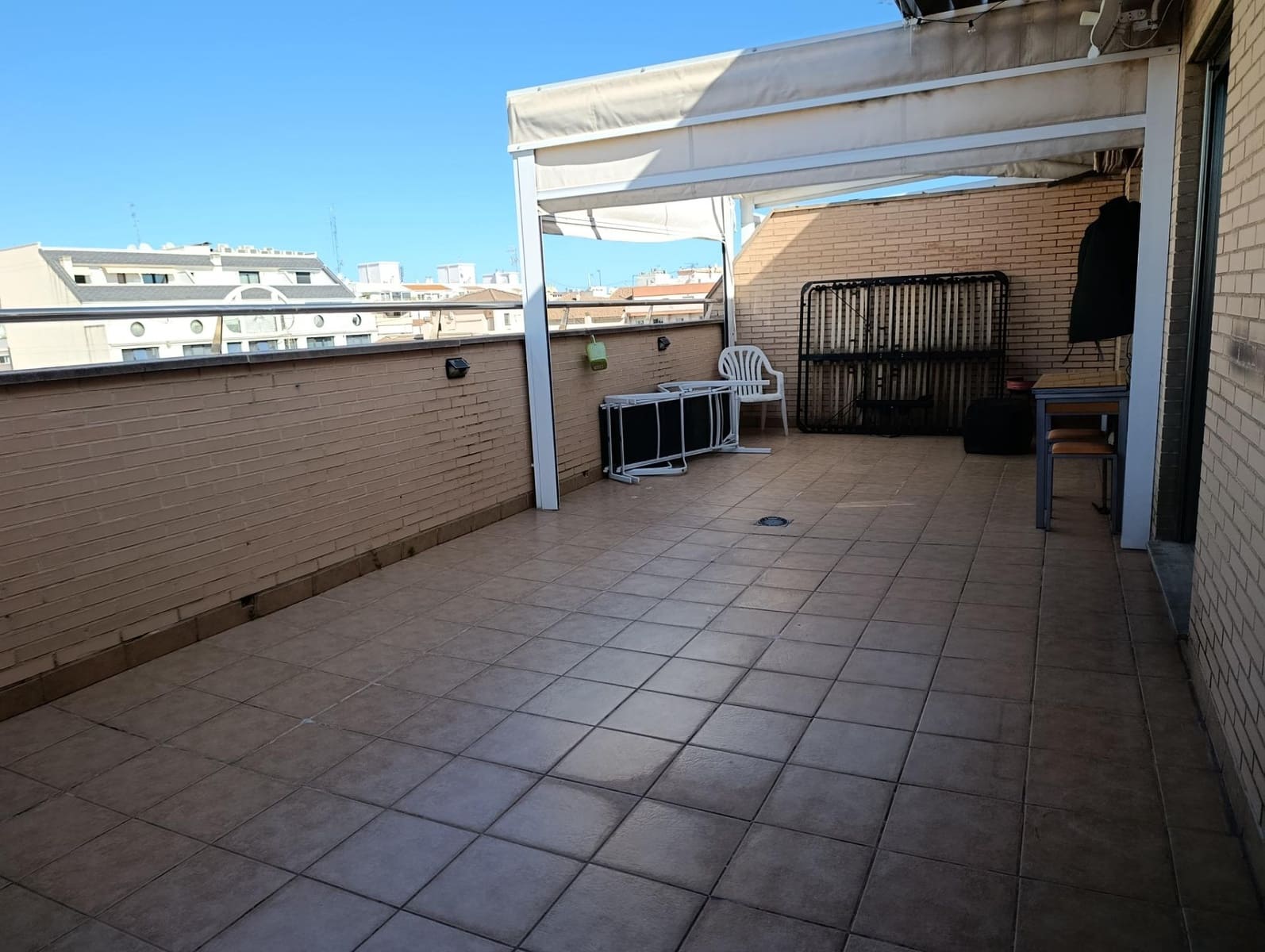 3 bedroom Penthouse for rent in Denia - € 1,300 (Ref: 9605159)