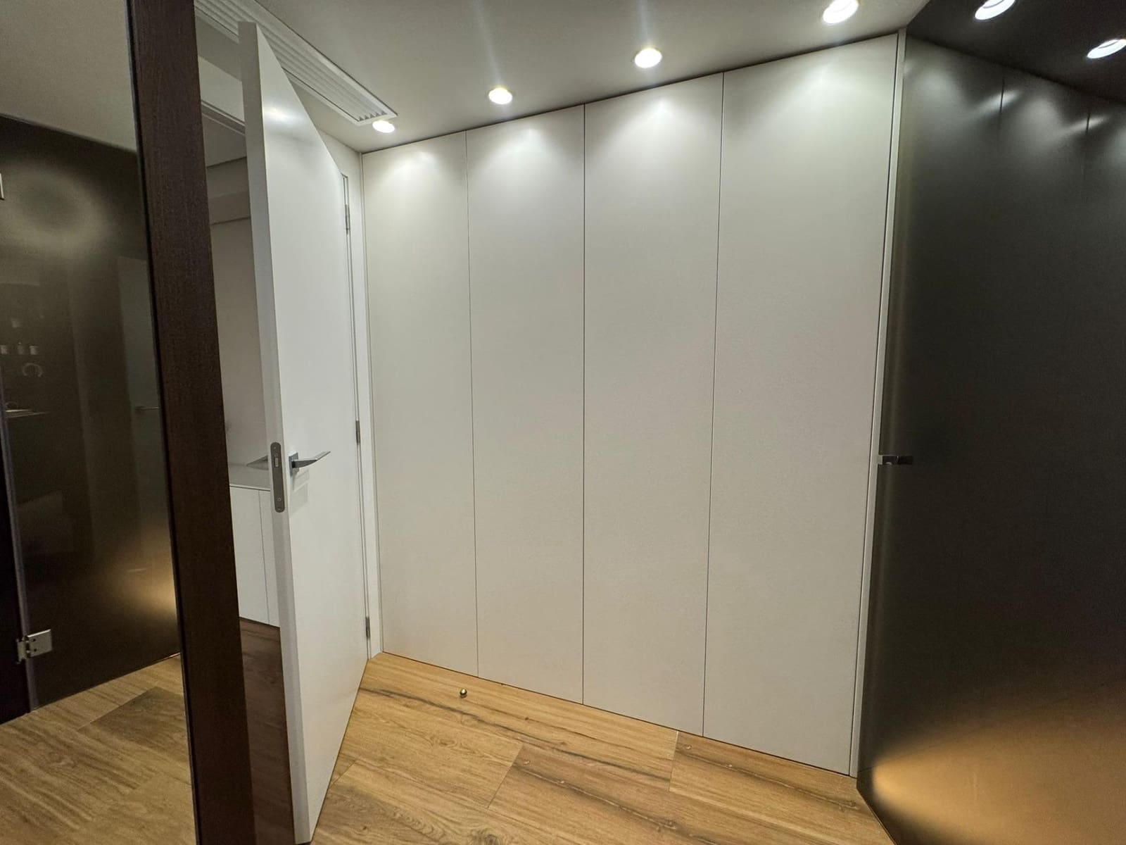 4 soverom Leilighet til leie i Denia med garasje - € 2 550 (Ref: 9640385)