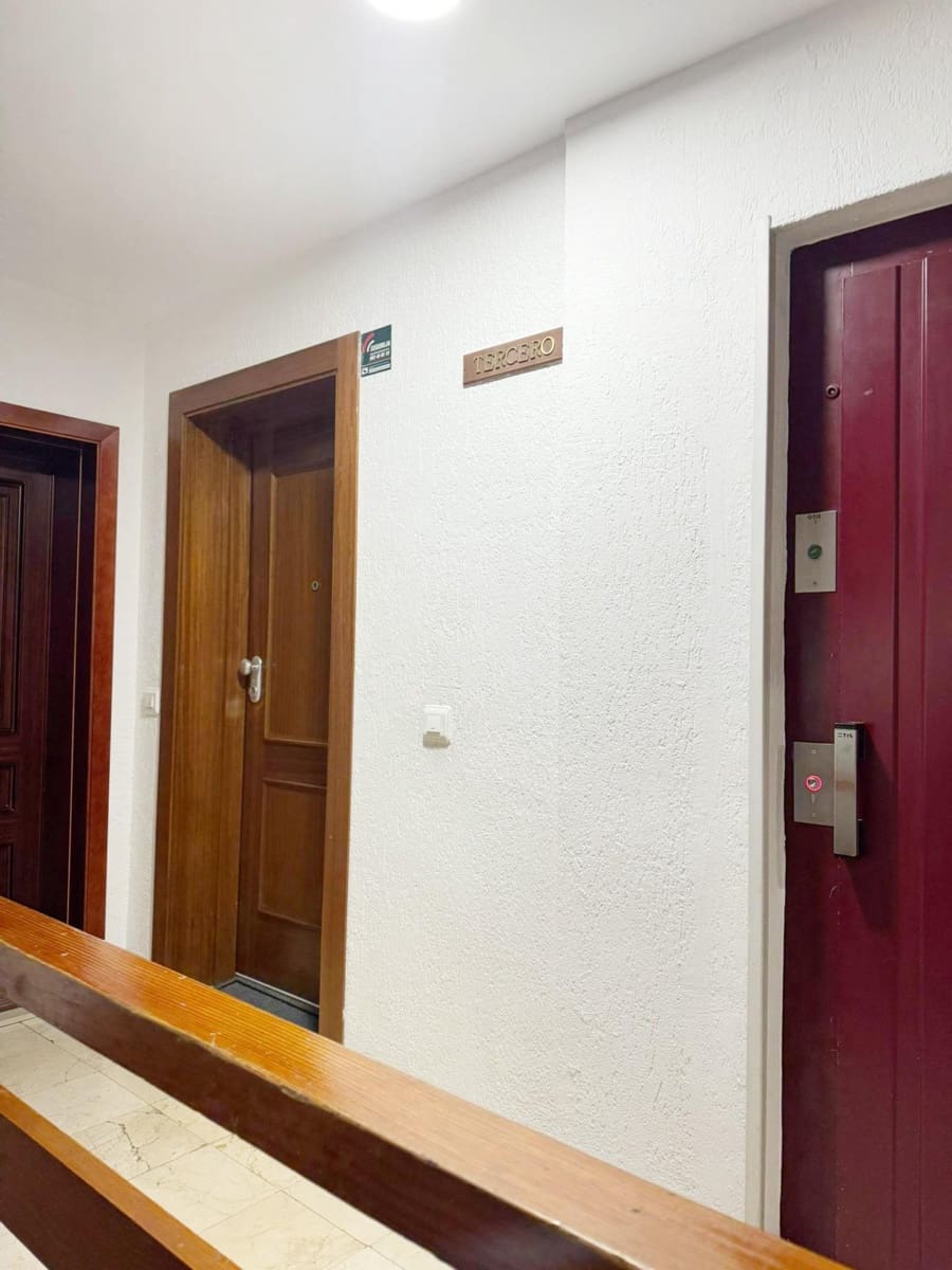 4 bedroom Flat for rent in Denia with garage - € 2,550 (Ref: 9640385)