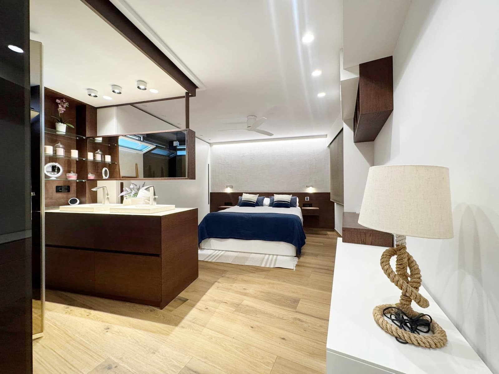 4 bedroom Flat for rent in Denia with garage - € 2,550 (Ref: 9640385)