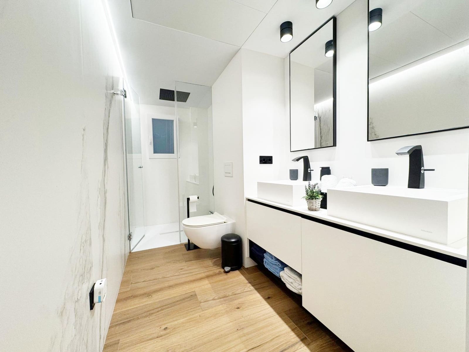 4 bedroom Flat for rent in Denia with garage - € 2,550 (Ref: 9640385)