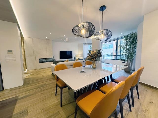 4 sypialnia Mieszkanie do wynajęcia w El Puerto, Dénia z garażem - 2 550 € (Ref: 9640385)