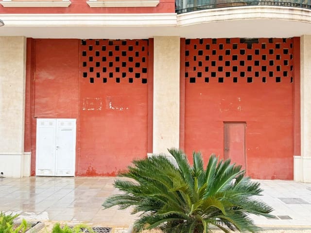 Commercieel te koop in El Puerto, Dénia - € 199.000 (Ref: 9656247)