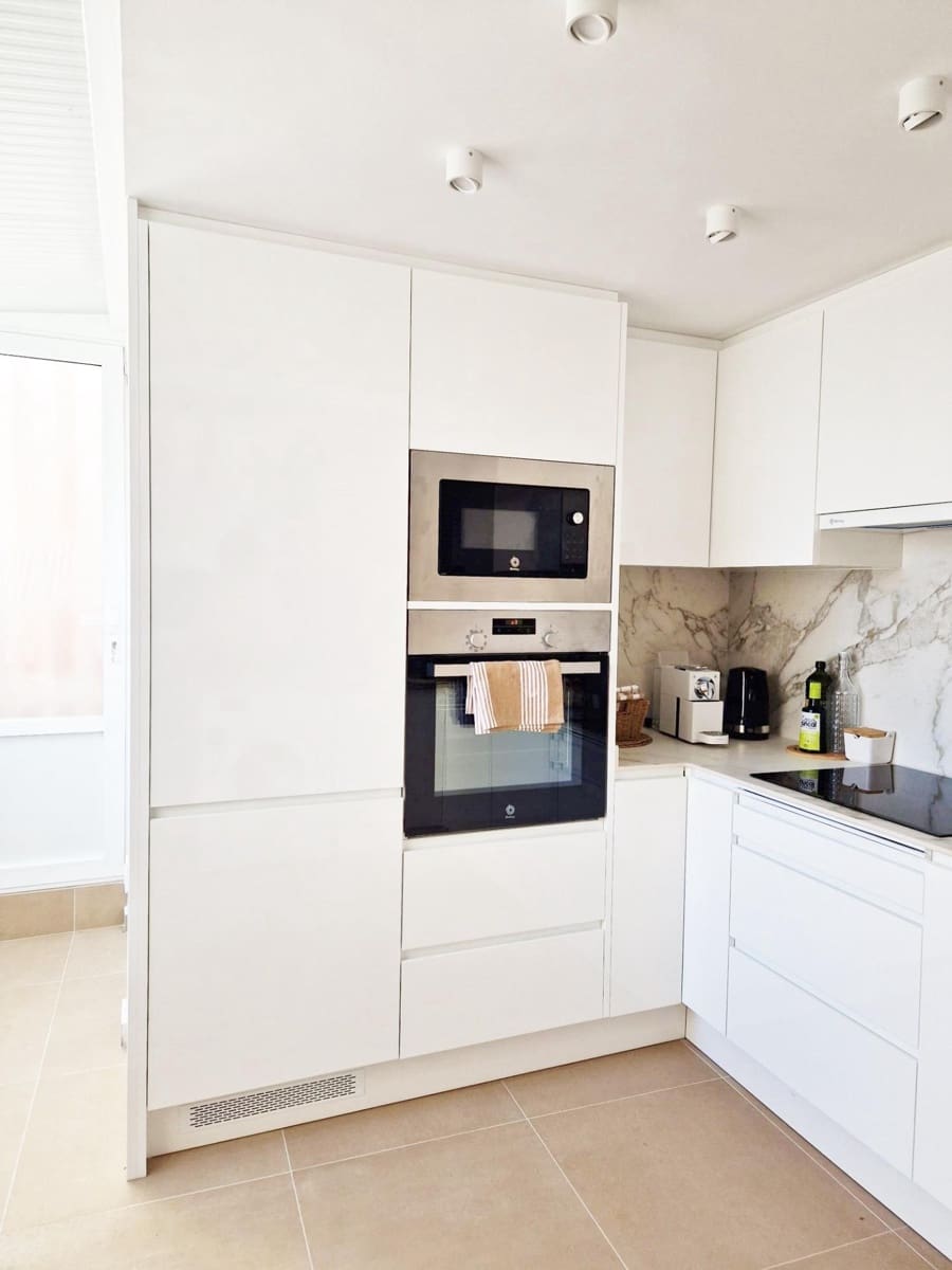 2 soveværelse Lejlighed til leje i Denia - € 3.600 (Ref: 9674433)