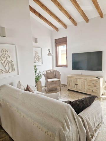 Piso de 2 habitaciones en El Puerto, Dénia en alquiler - 3.600 € (Ref: 9674433)