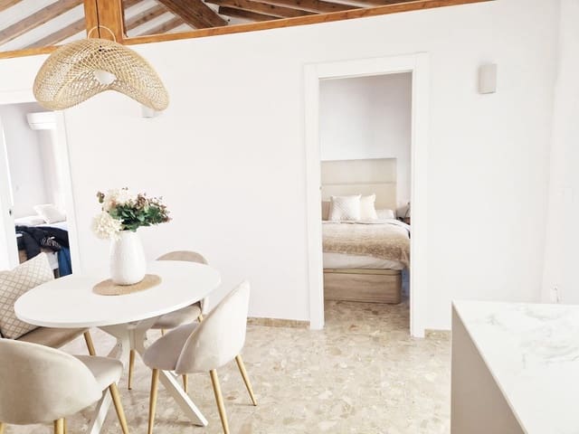 Piso de 2 habitaciones en El Puerto, Dénia en alquiler - 3.600 € (Ref: 9674433)