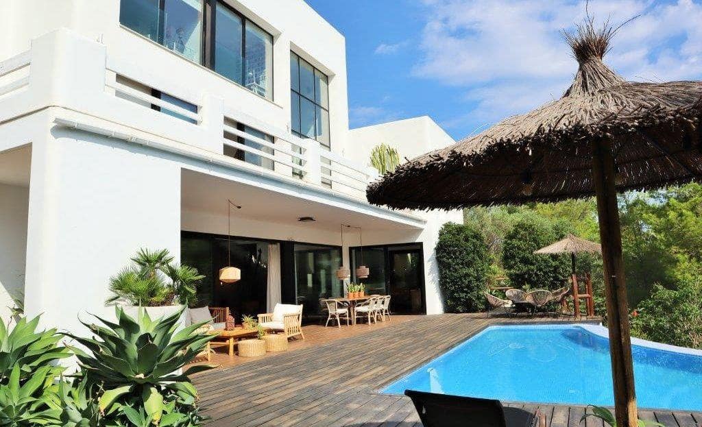 4 sovrum Villa till salu i Denia med pool garage - 1 370 000 € (Ref: 9712134)