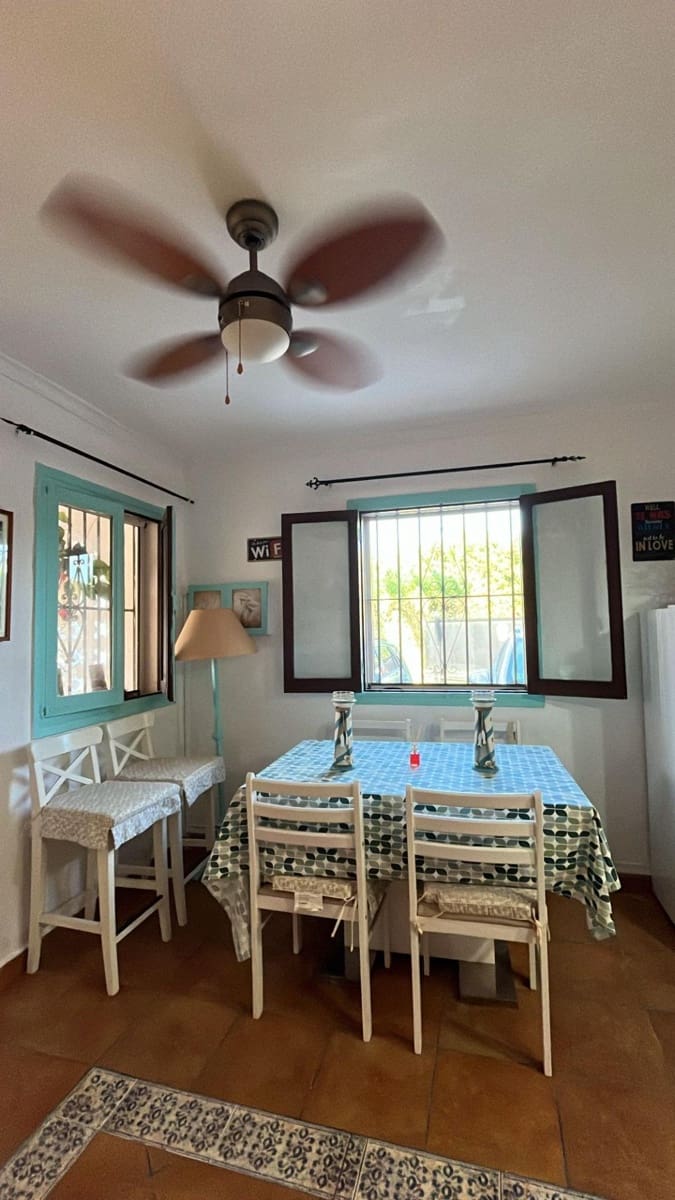 2 quarto Moradia Geminada para arrendar em Denia com piscina - 900 € (Ref: 9715061)