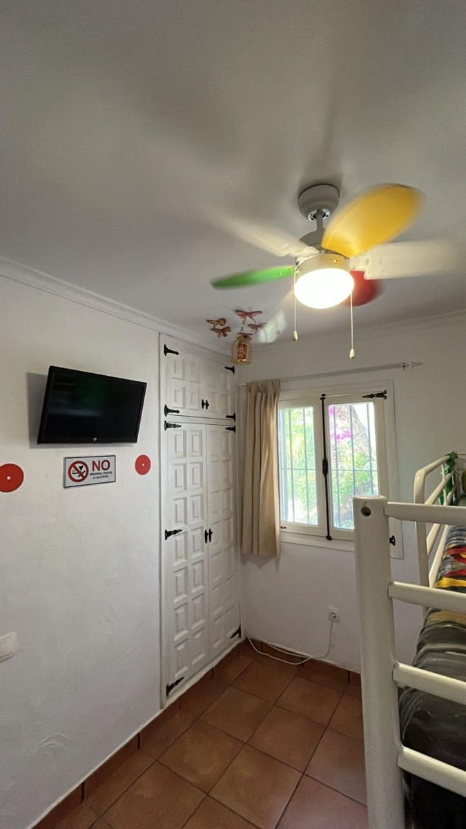 2 quarto Moradia Geminada para arrendar em Denia com piscina - 900 € (Ref: 9715061)