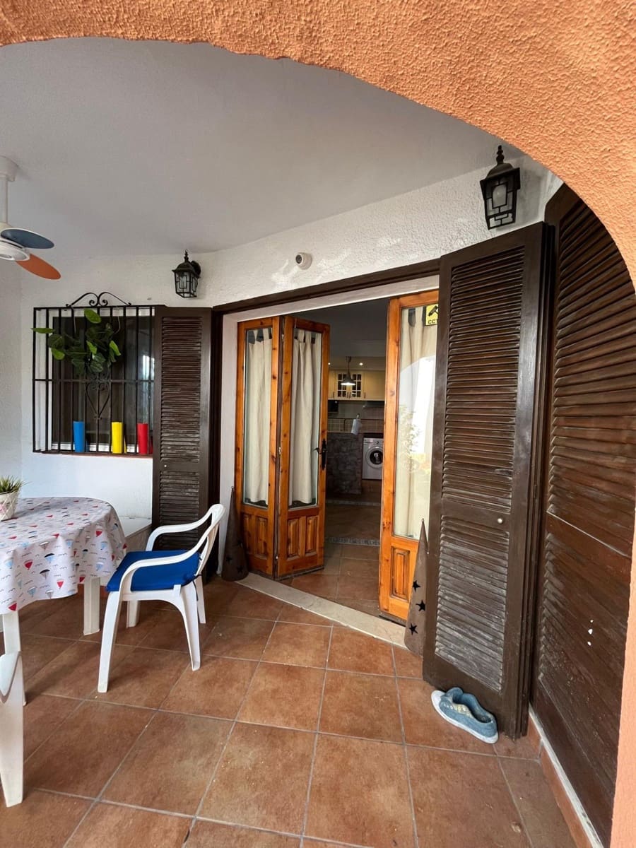 2 quarto Moradia Geminada para arrendar em Denia com piscina - 900 € (Ref: 9715061)