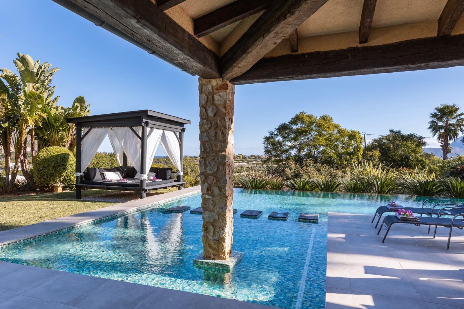 4 camera da letto Villa in vendita in Beniarbeig con piscina garage - 2.195.000 € (Rif: 9721843)