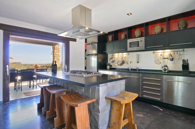 4 soverom Villa til salgs i Beniarbeig med svømmebasseng garasje - € 2 195 000 (Ref: 9721843)