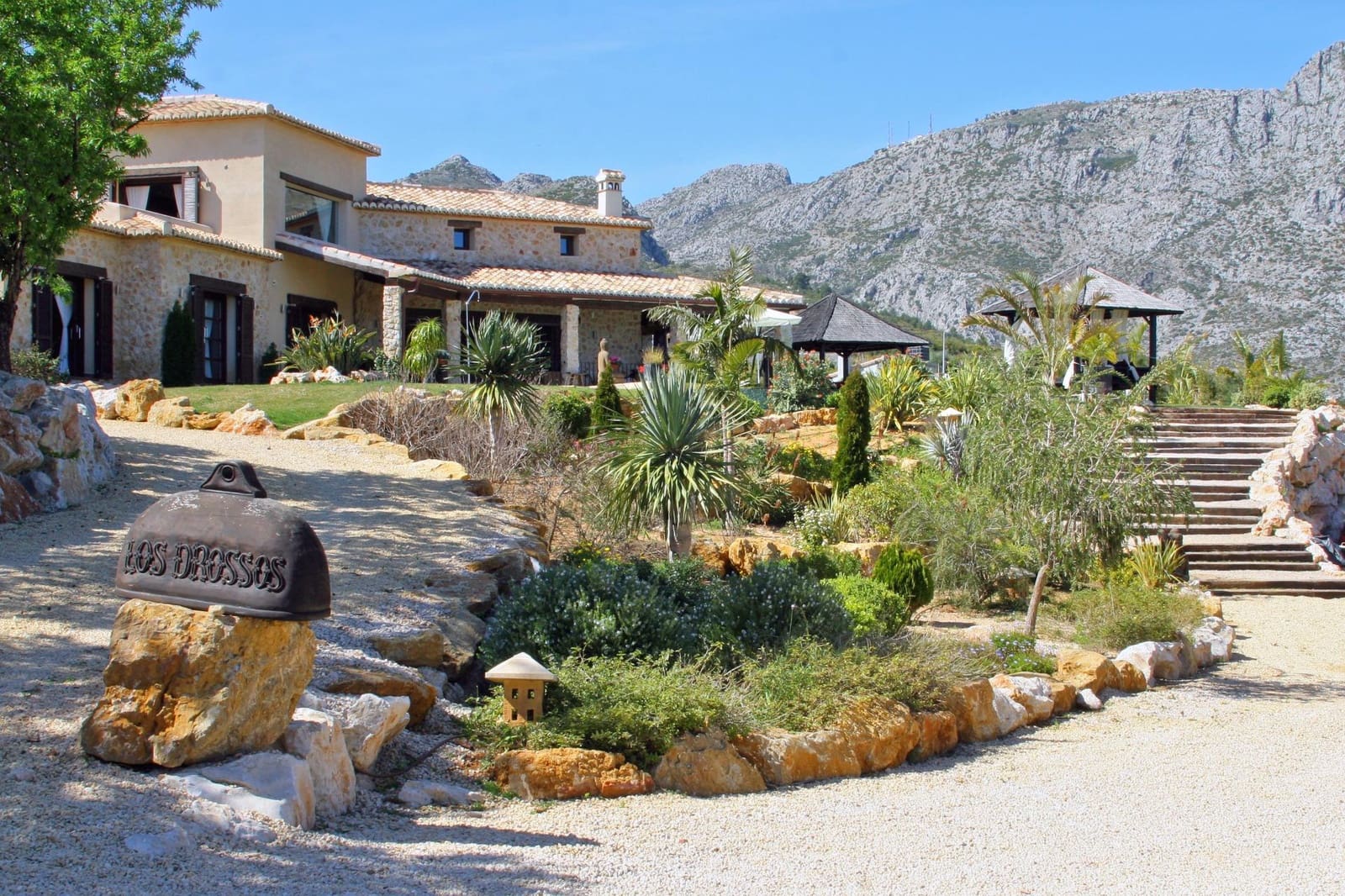 4 bedroom Villa for sale in Beniarbeig with pool garage - € 2,195,000 (Ref: 9721843)
