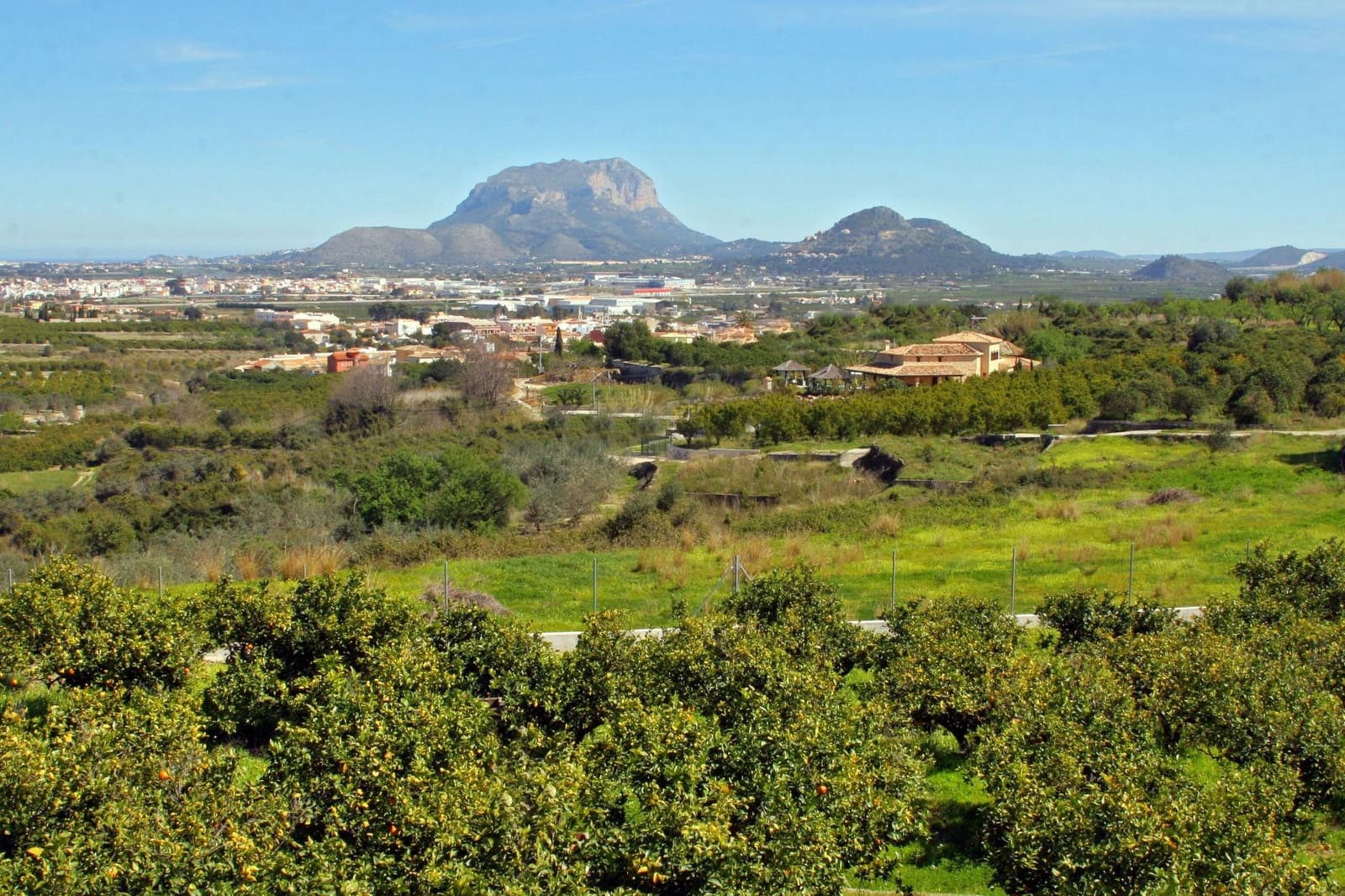 4 bedroom Villa for sale in Beniarbeig with pool garage - € 2,195,000 (Ref: 9721843)