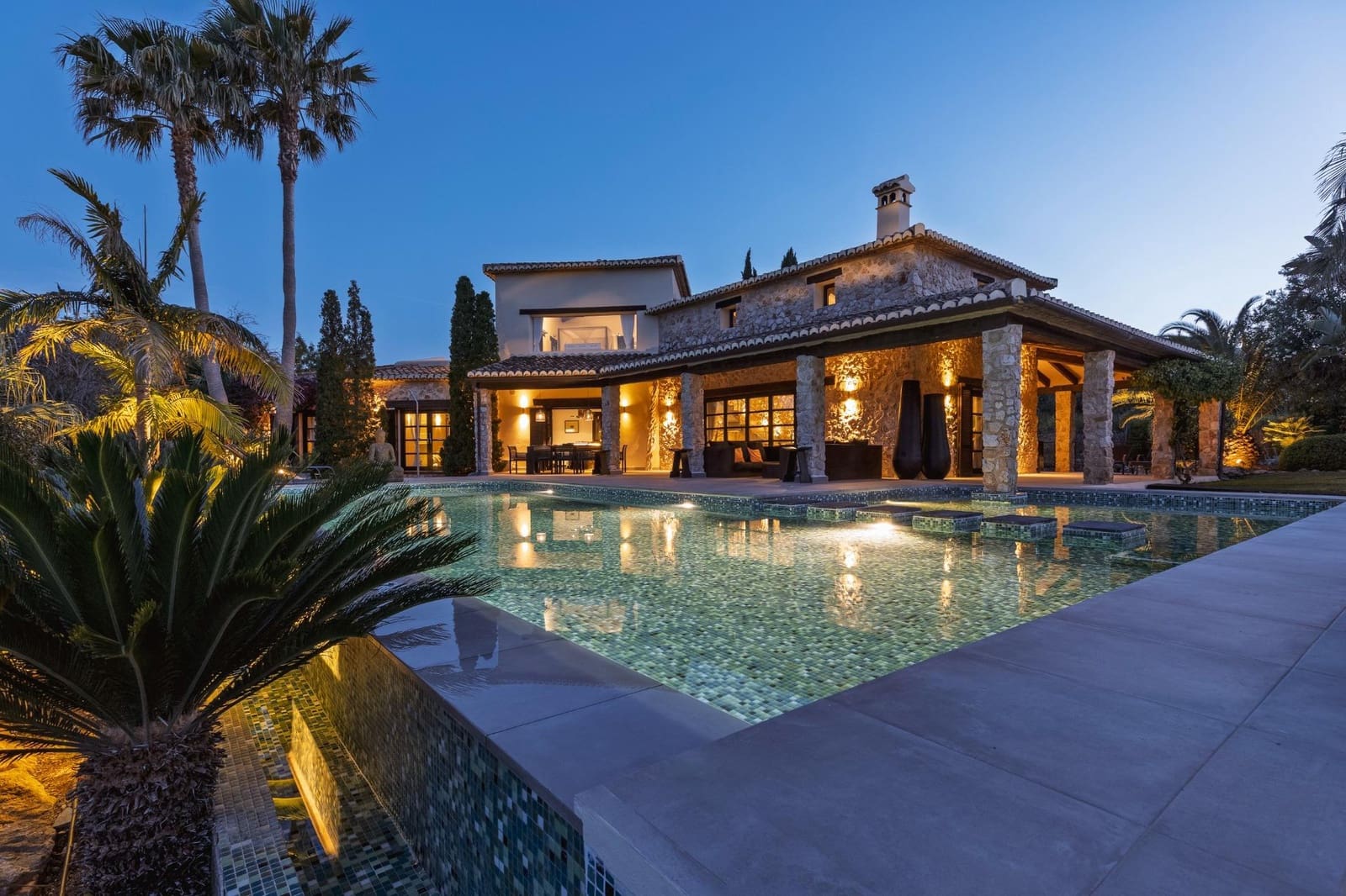 4 bedroom Villa for sale in Beniarbeig with pool garage - € 2,195,000 (Ref: 9721843)