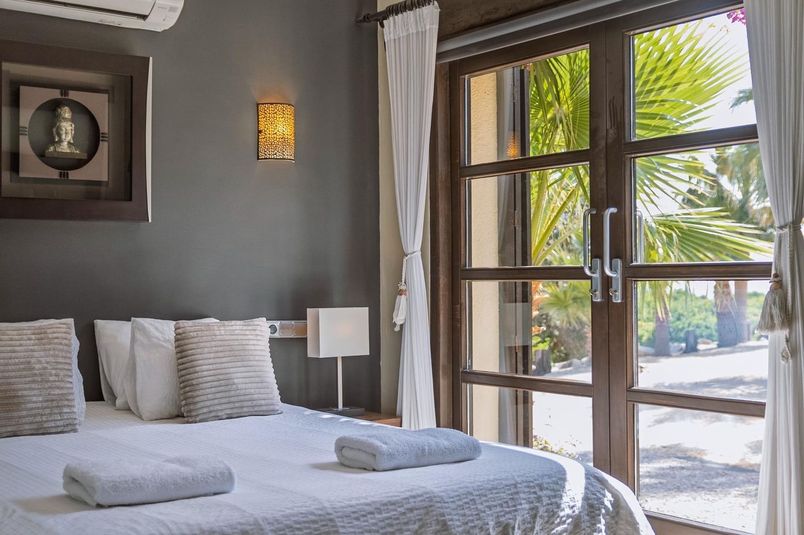 5 bedroom Villa for sale in Beniarbeig with pool garage - € 2,195,000 (Ref: 9721843)