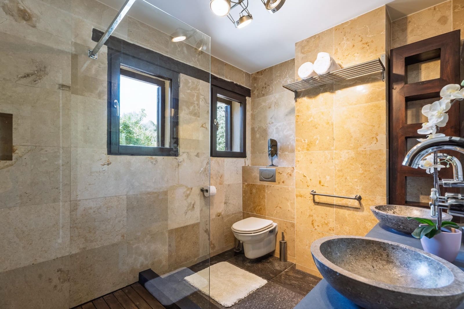 5 bedroom Villa for sale in Beniarbeig with pool garage - € 2,195,000 (Ref: 9721843)