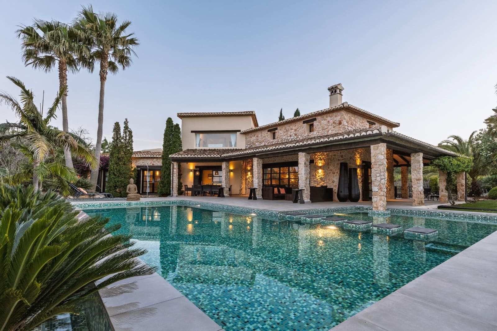 5 bedroom Villa for sale in Beniarbeig with pool garage - € 2,195,000 (Ref: 9721843)