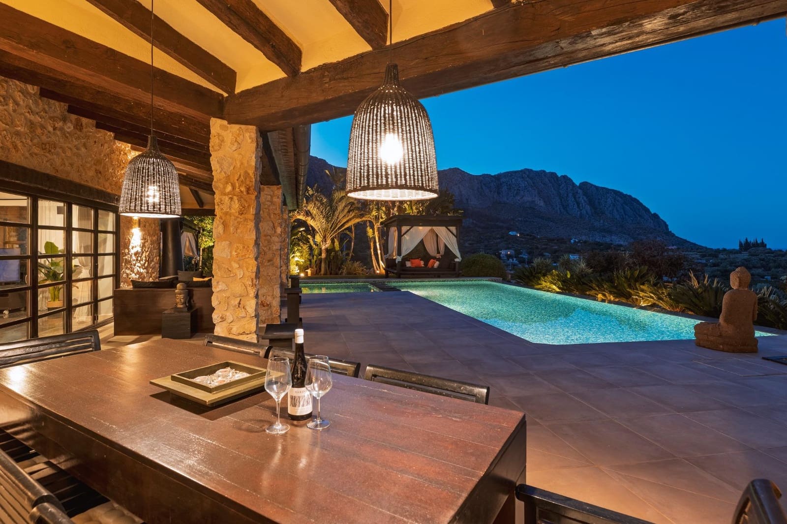 5 bedroom Villa for sale in Beniarbeig with pool garage - € 2,195,000 (Ref: 9721843)