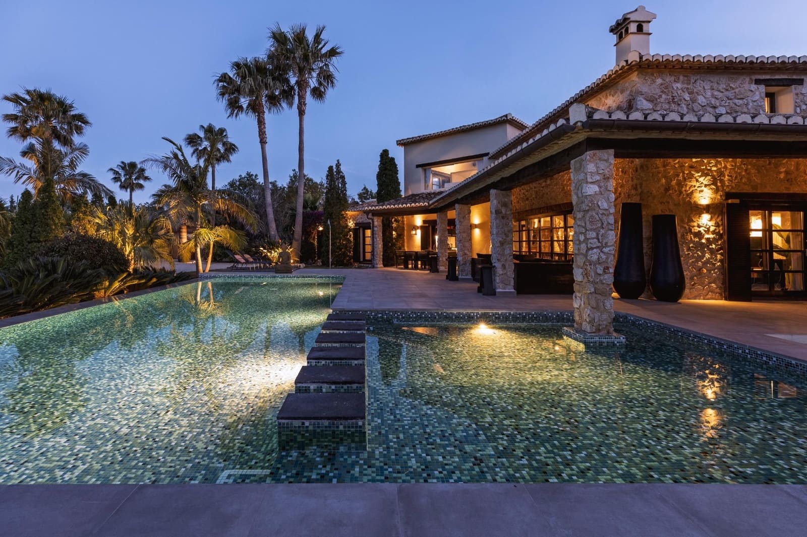 5 bedroom Villa for sale in Beniarbeig with pool garage - € 2,195,000 (Ref: 9721843)