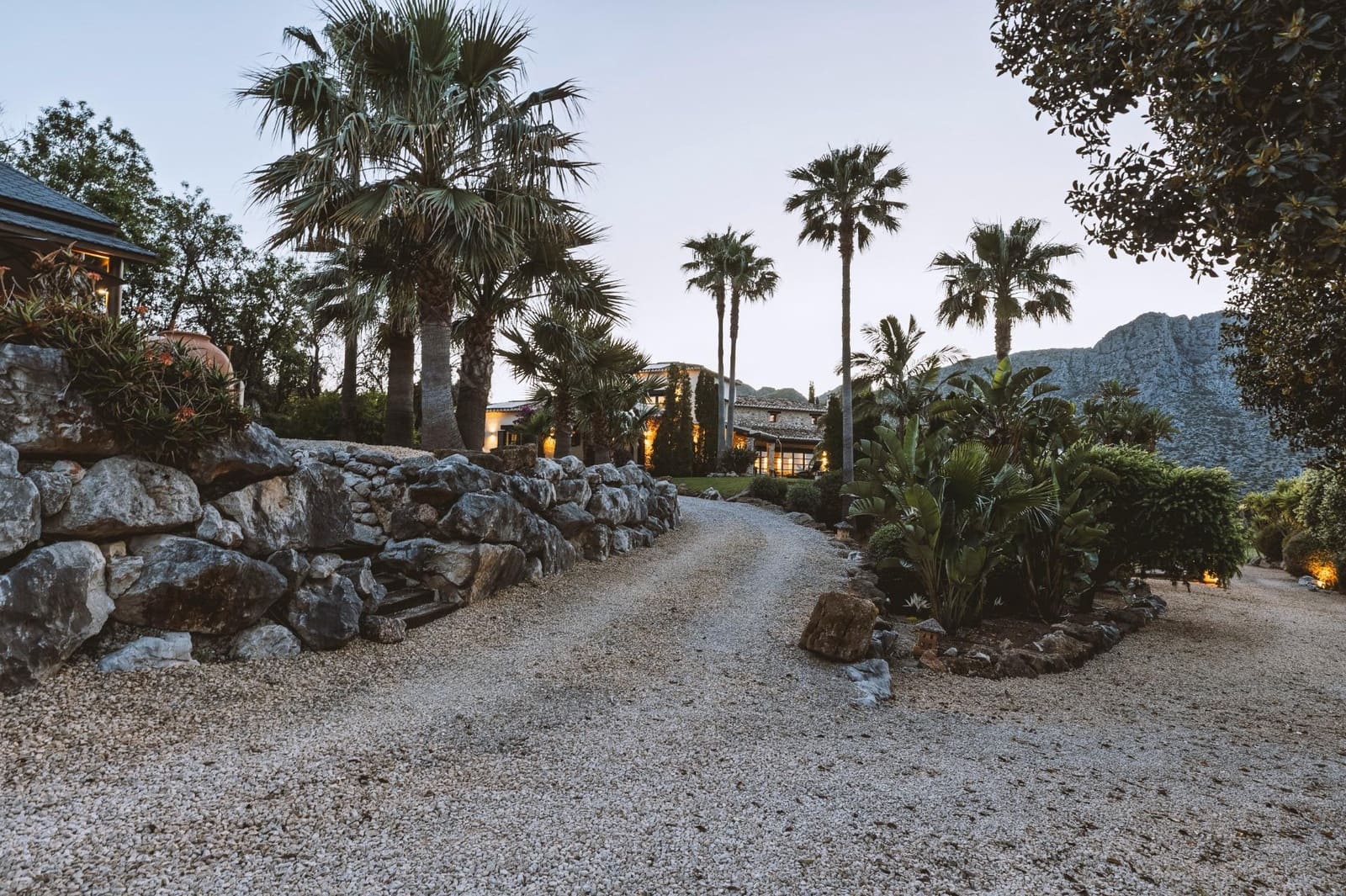5 bedroom Villa for sale in Beniarbeig with pool garage - € 2,195,000 (Ref: 9721843)