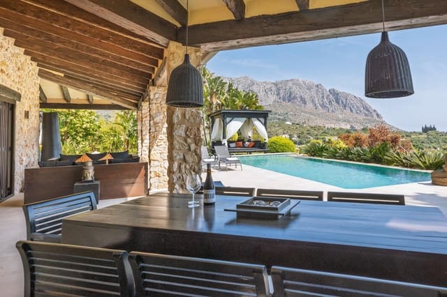 5 Zimmer Villa zu verkaufen in Beniarbeig mit Pool Garage - 2.195.000 € (Ref: 9721843)