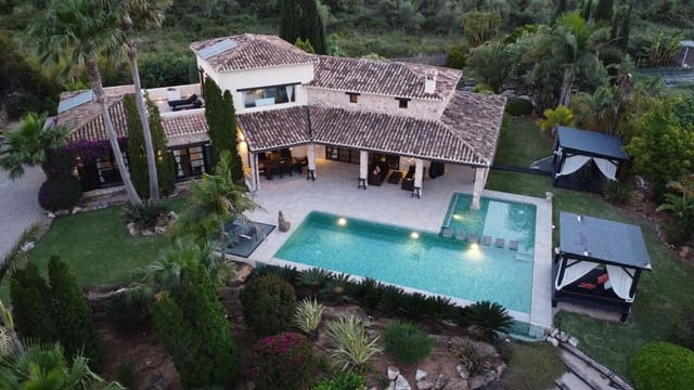 5 Zimmer Villa zu verkaufen in Beniarbeig mit Pool Garage - 2.195.000 € (Ref: 9721843)