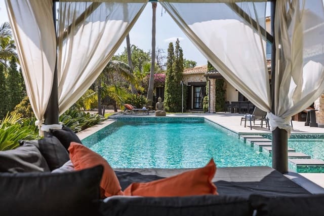 5 Zimmer Villa zu verkaufen in Beniarbeig mit Pool Garage - 2.195.000 € (Ref: 9721843)